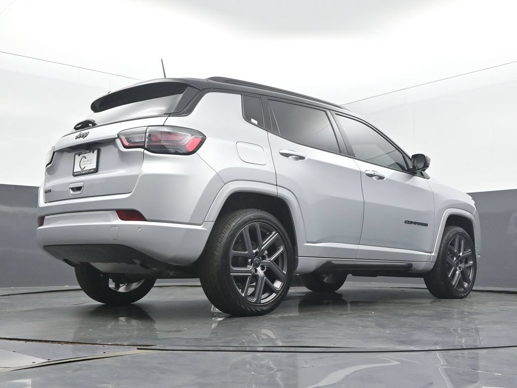 Used 2025 Jeep Compass Limited w/ Driver Assist Group I AWD/4WD image 55