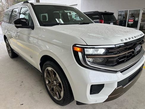 New 2026 Ford Expedition Max King Ranch image 9