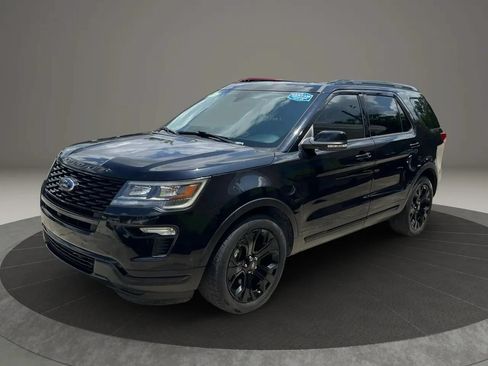 Used 2019 Ford Explorer Sport w/ Equipment Group 401A AWD/4WD image 3