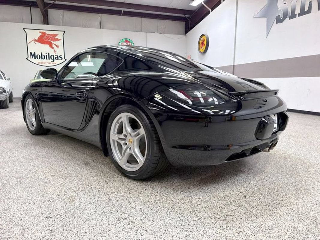 Used 2010 Porsche Cayman RWD image 5