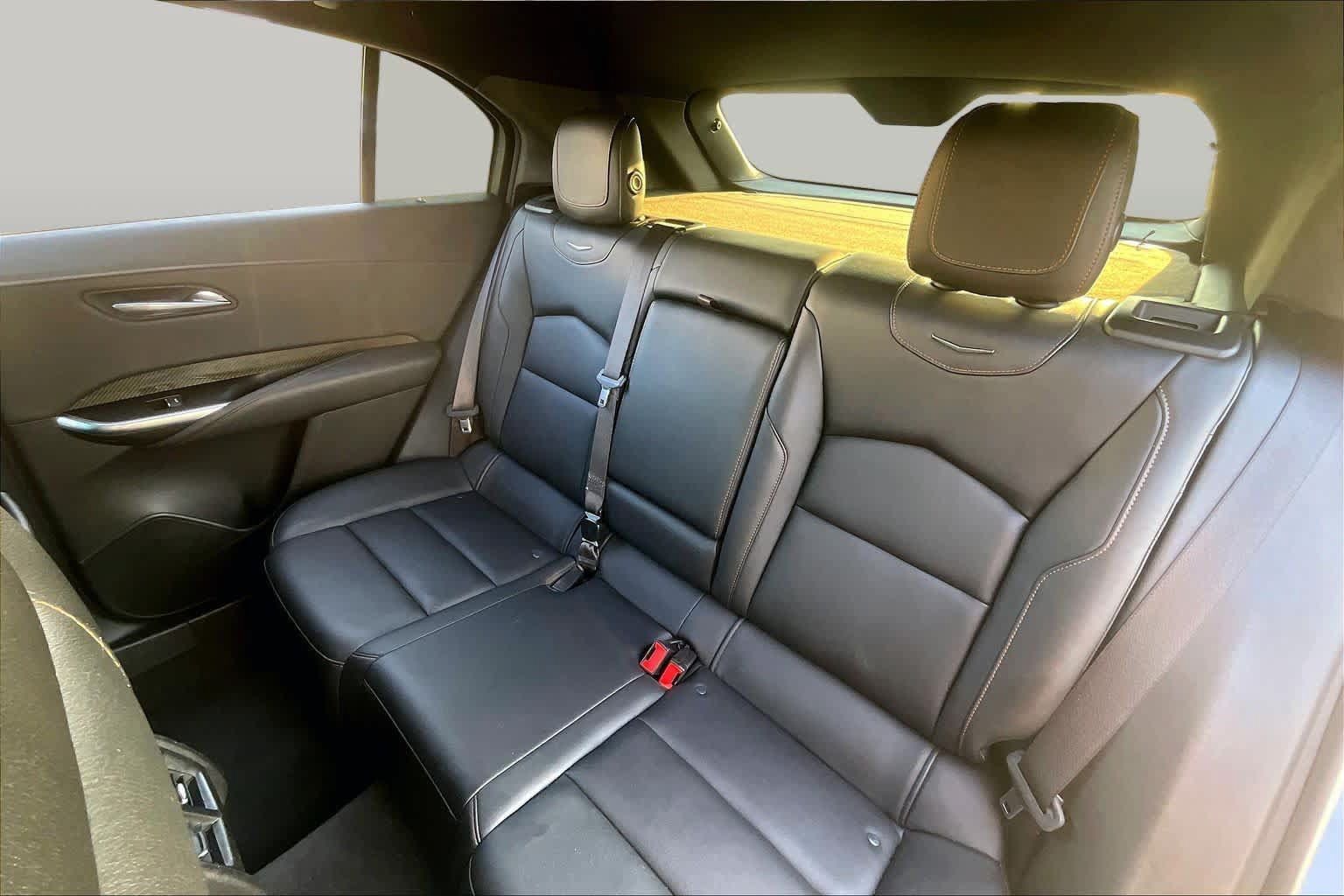 Used 2019 Cadillac XT4 Sport w/ Cold Weather Package FWD image 18