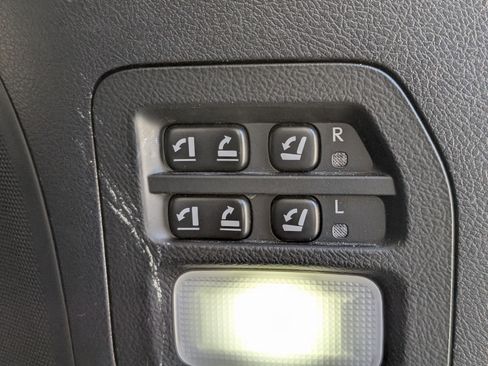 Used 2017 Lexus LX 570 LX 570 w/ Luxury Package image 22