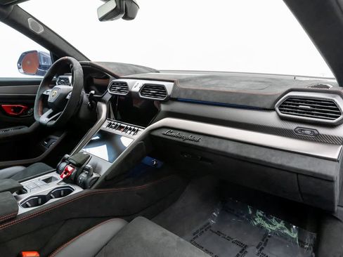 Used 2024 Lamborghini Urus Performante image 58