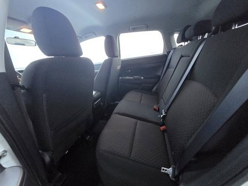 Used 2018 Mitsubishi Outlander Sport ES image 7