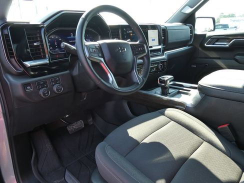Certified 2024 Chevrolet Silverado 1500 RST w/ Convenience Package II AWD/4WD image 23