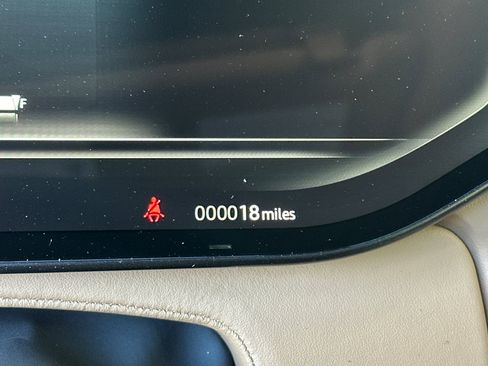 New 2025 Land Rover Range Rover SE image 26