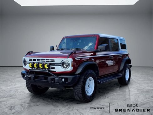 Used 2025 Ford Bronco Heritage Edition AWD/4WD image 4