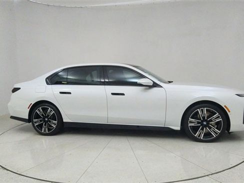 Used 2023 BMW 740i 740i w/ Executive Package image 63