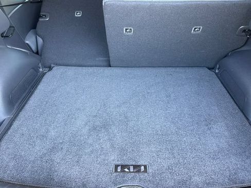 Certified 2024 Kia Niro Wind FWD image 20