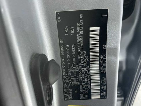 Used 2017 Toyota Highlander XLE AWD/4WD image 21
