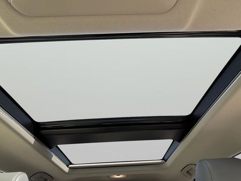 Used 2022 Toyota RAV4 Limited image 26