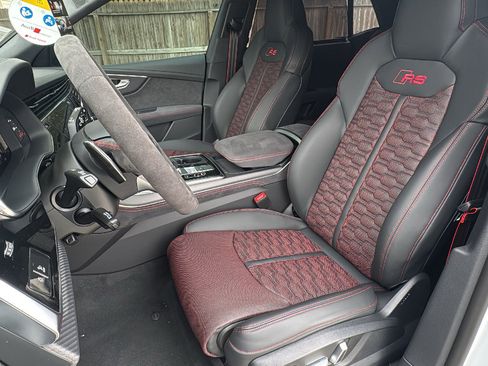 New 2026 Audi RS Q8 performance image 14