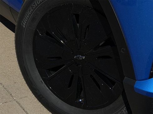 New 2026 Chevrolet Blazer EV LT image 8