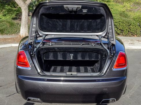 Used 2019 Rolls-Royce Dawn image 41