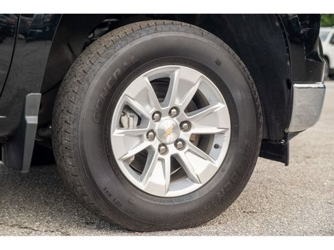Used 2025 Chevrolet Silverado 1500 LT AWD/4WD image 10