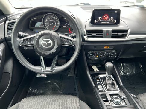 Used 2018 MAZDA MAZDA3 Sport image 14
