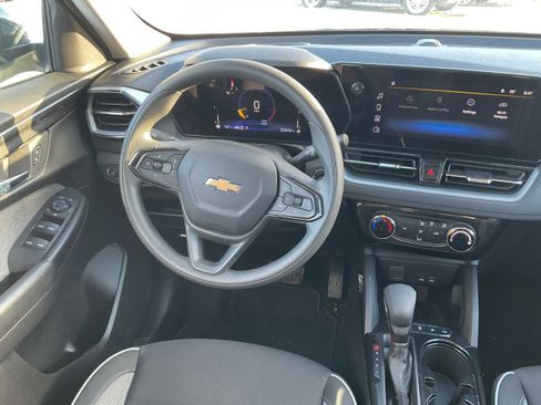 Certified 2025 Chevrolet TrailBlazer LT image 5