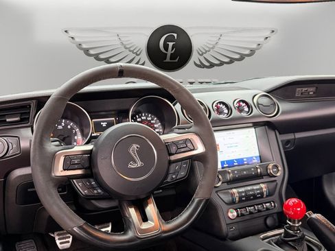 Used 2016 Ford Mustang Shelby GT350 w/ Track Package image 10