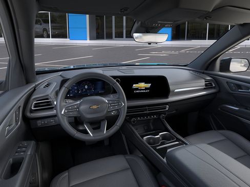 New 2026 Chevrolet Traverse LT w/ Driver Confidence Package image 13