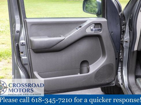 Used 2005 Nissan Frontier SE w/ (P01) Power Pkg RWD image 15