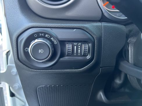 Used 2021 Jeep Wrangler Unlimited Sport image 24