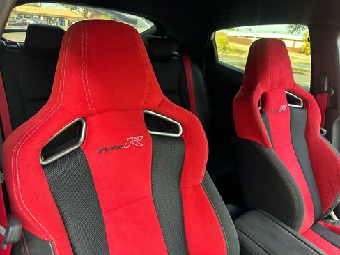 Used 2021 Honda Civic Type R image 25