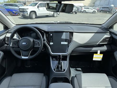 Used 2025 Subaru Outback Premium image 10