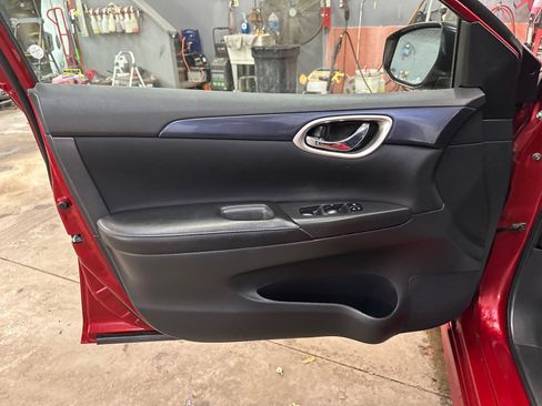 Used 2018 Nissan Sentra SR w/ Protection Package image 14