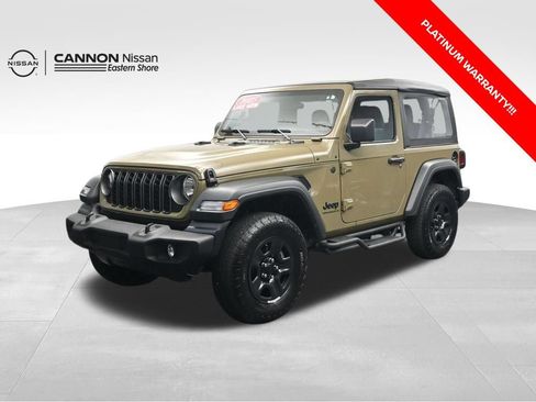 Used 2025 Jeep Wrangler Sport AWD/4WD image 1