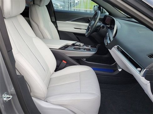 Used 2025 Cadillac Lyriq Sport image 20