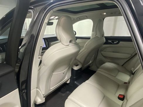 Certified 2025 Volvo XC60 T8 Ultra w/ Protection Package Premier image 13