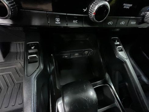 Used 2021 Kia Telluride S FWD image 16