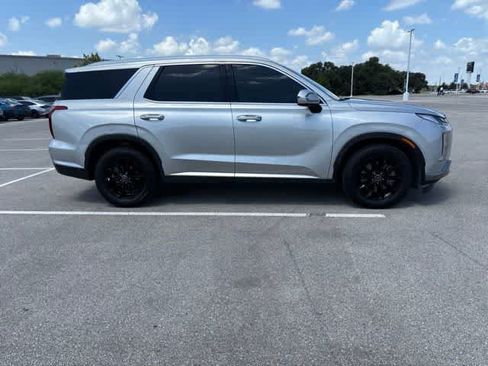 Used 2024 Hyundai Palisade SEL FWD image 6