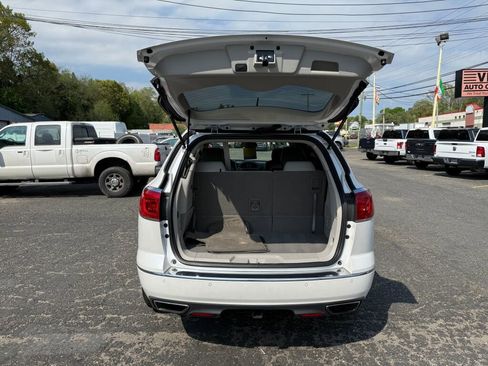 Used 2017 Buick Enclave Leather image 34
