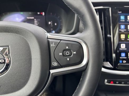 Used 2024 Volvo S60 B5 Core image 16