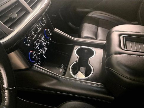 Used 2021 Chevrolet Tahoe Z71 image 16