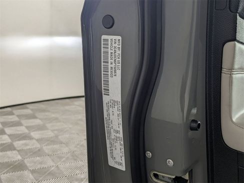 Certified 2023 Jeep Compass Limited image 30