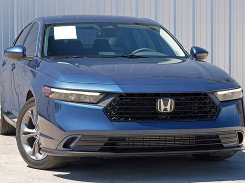 Used 2024 Honda Accord EX image 2