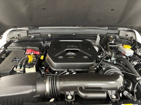 Used 2024 Jeep Wrangler Sport S image 11