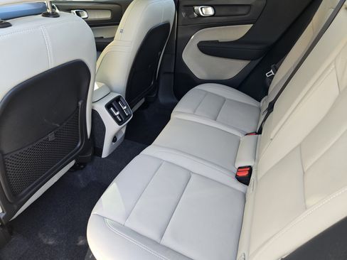 New 2025 Volvo XC40 B5 Ultra w/ Protection Package image 41