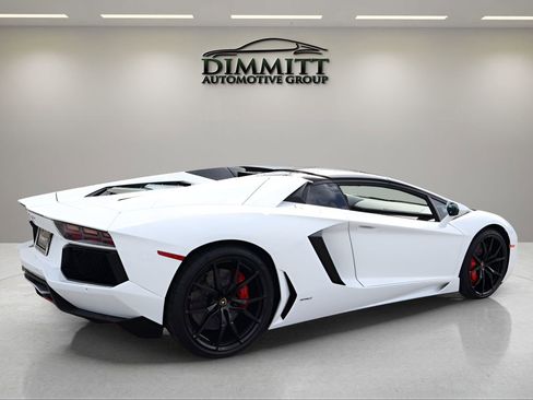 Used 2013 Lamborghini Aventador LP 700-4 image 5