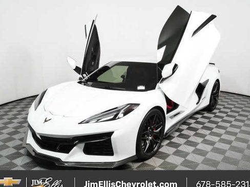 Used 2023 Chevrolet Corvette Z06 w/ Stealth Interior Trim Package RWD image 36