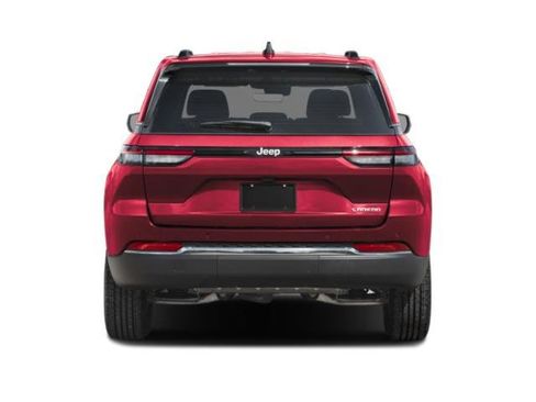 Used 2025 Jeep Grand Cherokee Limited w/ Trailer Tow Package AWD/4WD image 8