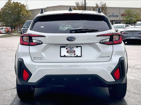 Used 2025 Subaru Crosstrek 2.5i Premium AWD/4WD image 3