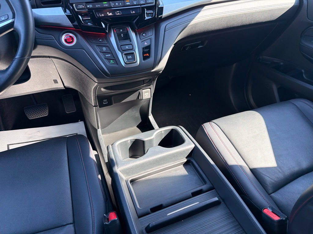 Used 2023 Honda Odyssey Sport image 16