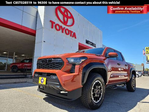 Certified 2025 Toyota Tacoma TRD Off-Road AWD/4WD image 1