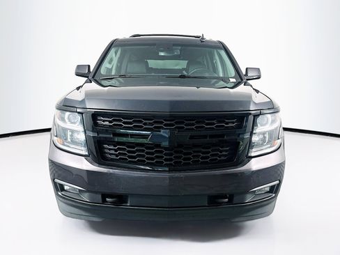 Used 2018 Chevrolet Suburban LT w/ LT Signature Package AWD/4WD image 2