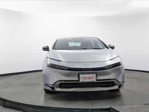 Used 2024 Toyota Prius Prime Premium w/ Advanced Technology Package FWD image 12
