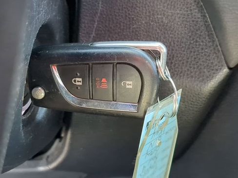 Used 2024 Toyota RAV4 LE AWD/4WD image 27