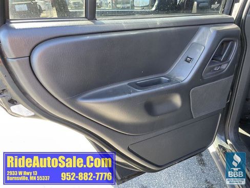 Used 2004 Jeep Grand Cherokee Laredo w/ Convenience Group image 11